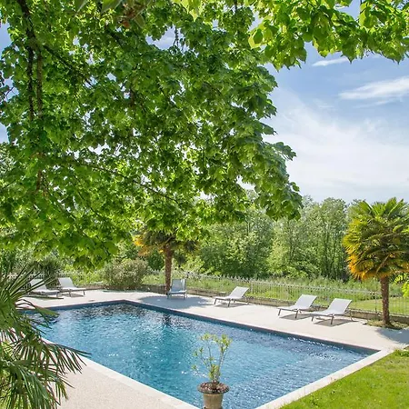 Logis Restaurant Chateau Bellevue Cazaubon