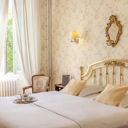 Отель Logis Restaurant Chateau Bellevue Казобон