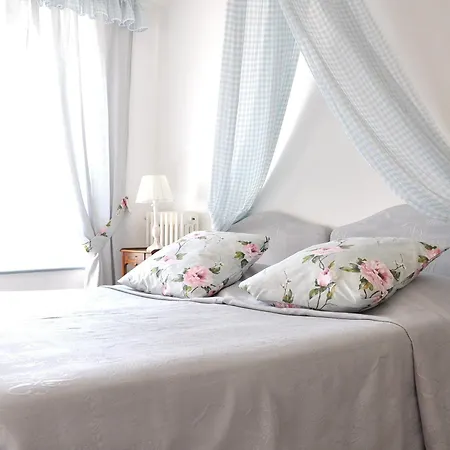 Отель Logis Restaurant Chateau Bellevue Казобон