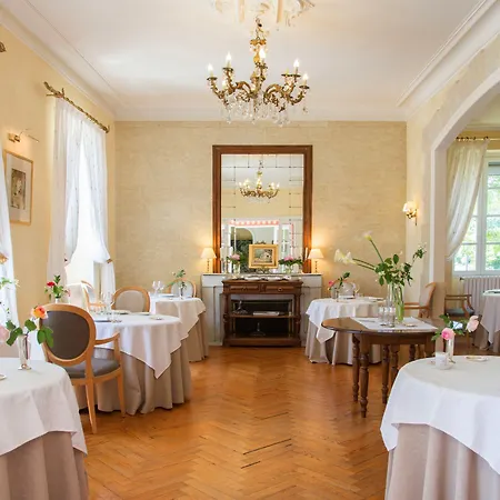 Logis Restaurant Chateau Bellevue Отель Казобон