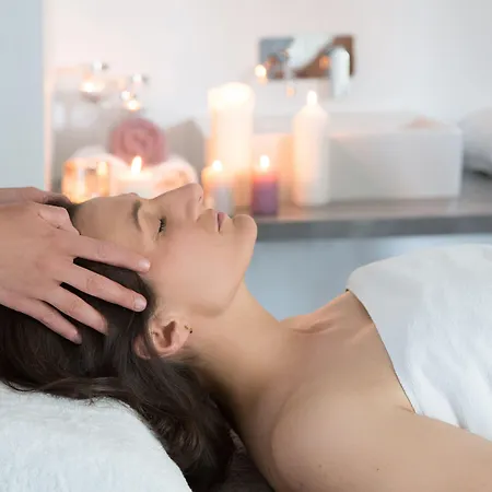 Logis Restaurant Chateau Bellevue فندق Cazaubon