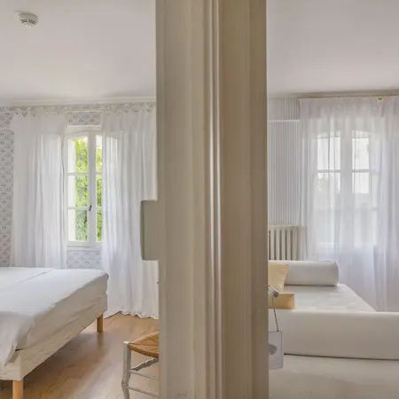 Logis Restaurant Chateau Bellevue Cazaubon