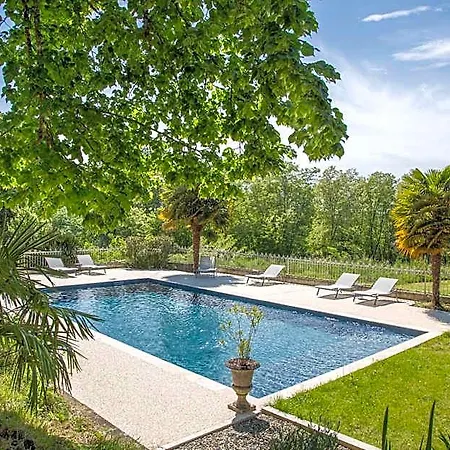 Hotel Logis Restaurant Chateau Bellevue 3*