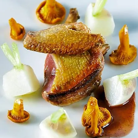 Logis Restaurant Chateau Bellevue ホテル 3*
