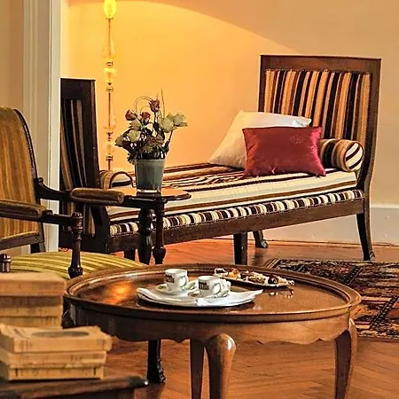 Logis Restaurant Chateau Bellevue ホテル Cazaubon